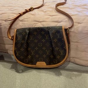 Louis Vuitton Menilmontant PM